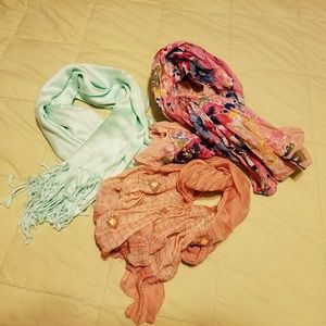 3 Scarves